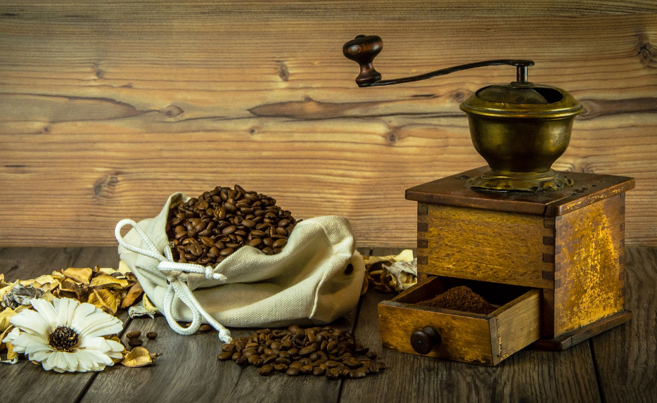 Choosing A Coffee Grinder – Café Elba